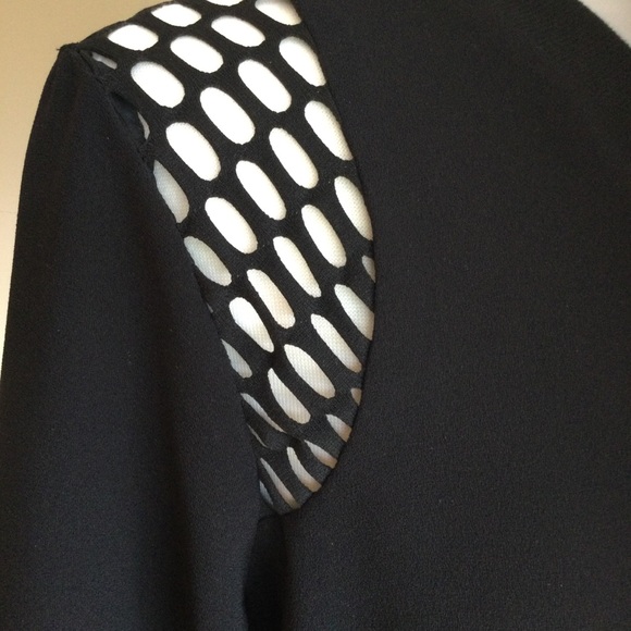 GENERATION LOVE Black Bumper Top Size L - Picture 3 of 7